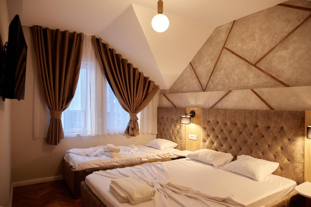 Amico Hotel Priştine Dış mekan fotoğraf