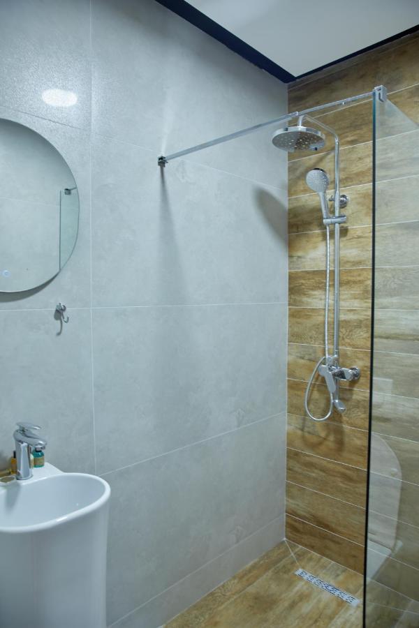 Amico Hotel Priştine Dış mekan fotoğraf