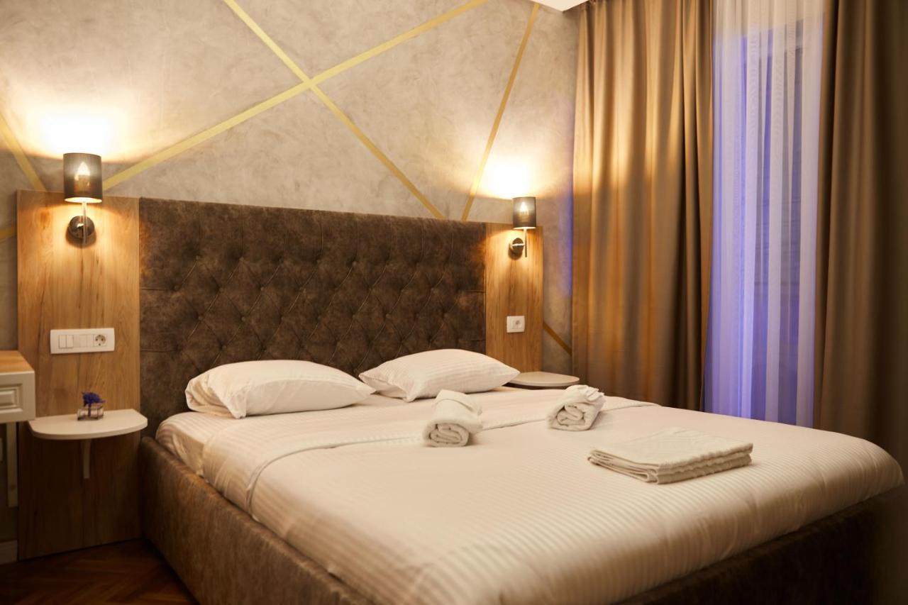 Amico Hotel Priştine Dış mekan fotoğraf